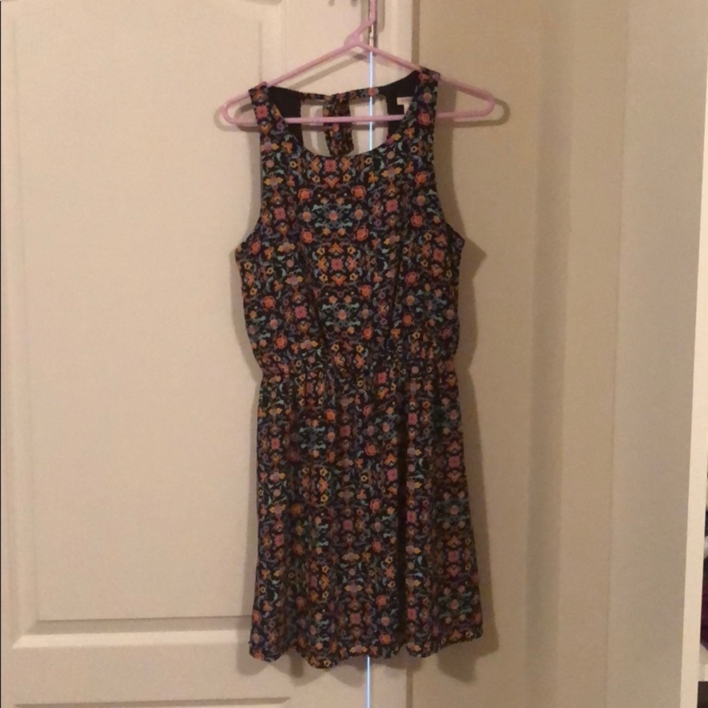 Cute floral dress! Size M